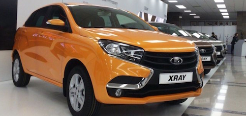 «АвтоВАЗ» начал продажи XRay, подняв цены на Granta, Largus и Kalina