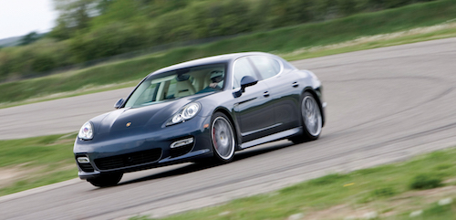 Новое поколение Porsche Panamera представят в конце июня