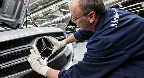 Mercedes-Benz-C-Class-assembly-0