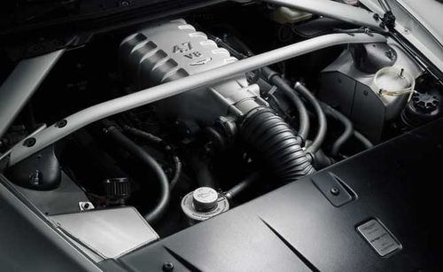 Aston Martin и Mercedes выпустят новую линейку моторов V8