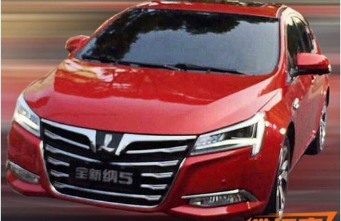 Фотошпионам попался обновленный китайский седан Luxgen 5