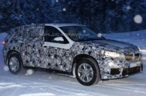 Новый BMW X1 засветился на зимних тестах