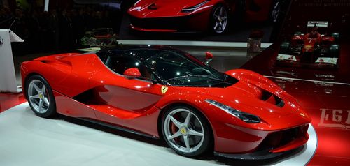 Ferrari переходит на более экономные и экологически безопасные двигатели