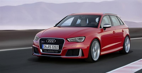 Audi объявила рублевые цены на хот-хэтч RS3 Sportback