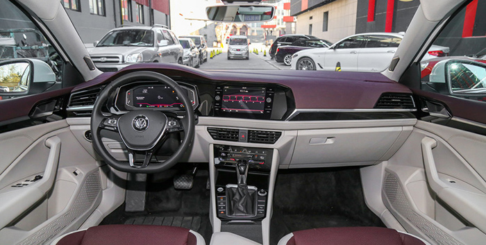 Volkswagen Sagitar 2019