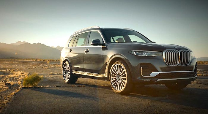 2019 BMW X7 Black Exterior Front View Picture