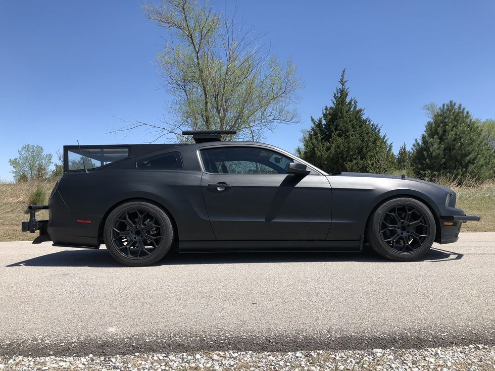 Ford Mustang GT iz Need for Speed vystavlen na prodazhu 1