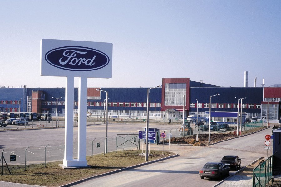 Ford poluchit kredit dlya podderzhaniya proizvodstva v RF