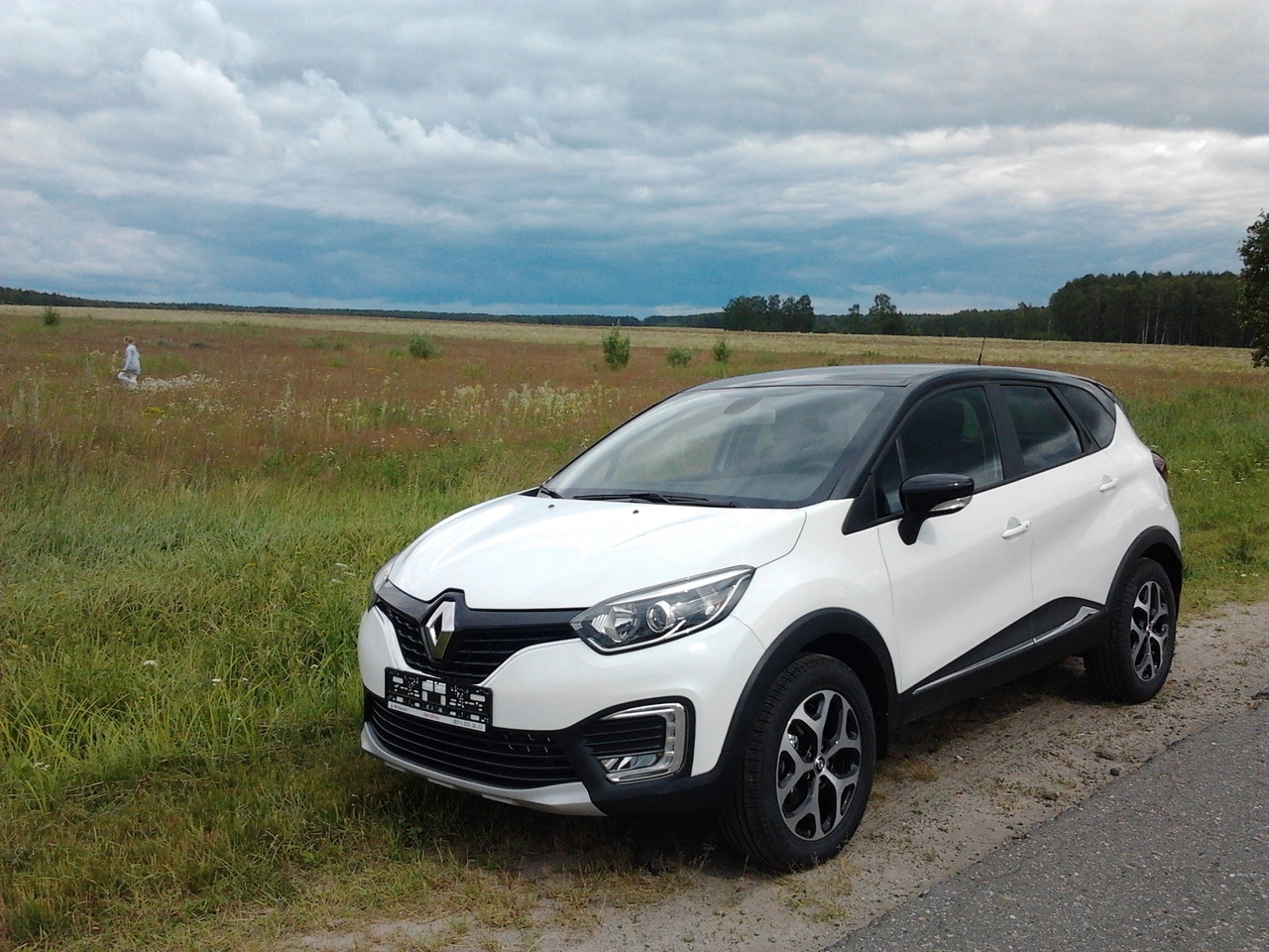 Renault Captur poluchil rashod topliva vsego v 1.5 litra1