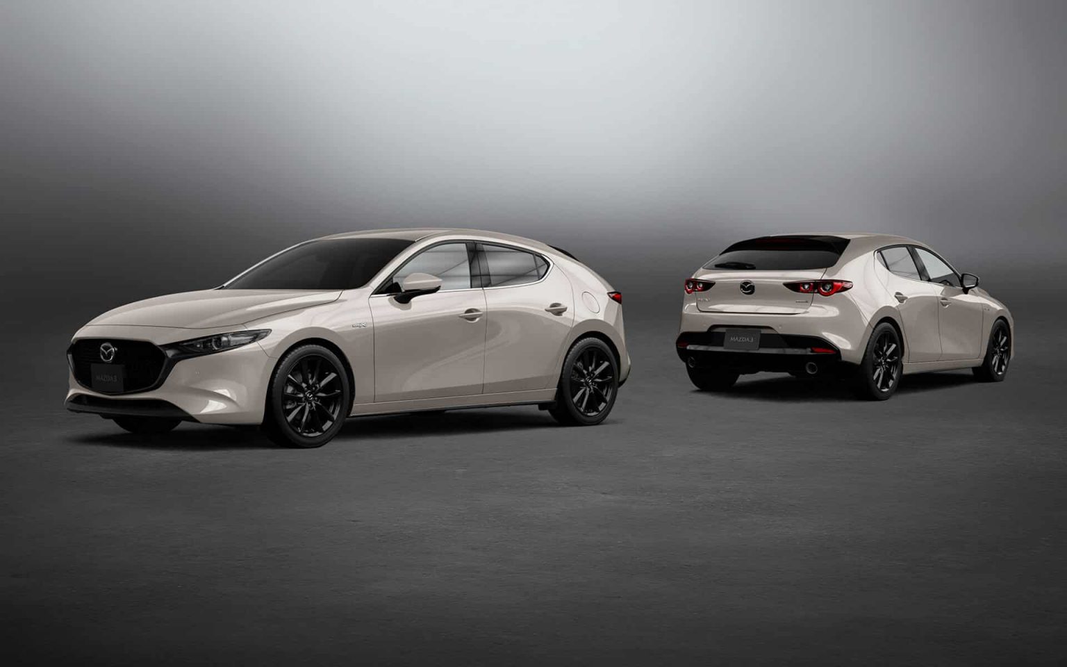 Mazda обновление. Новая Мазда 3 2022. Мазда 3 2022 года новая модель. Cx3 2022 машина. Platinum Quartz Mazda.