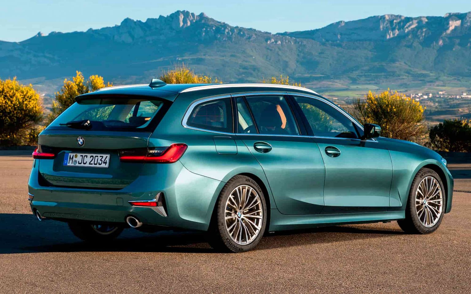 Новый универсал. BMW 3 Touring 2020. БМВ 3 универсал 2020. BMW 3 g20 универсал. BMW 3 Series Touring 2020.