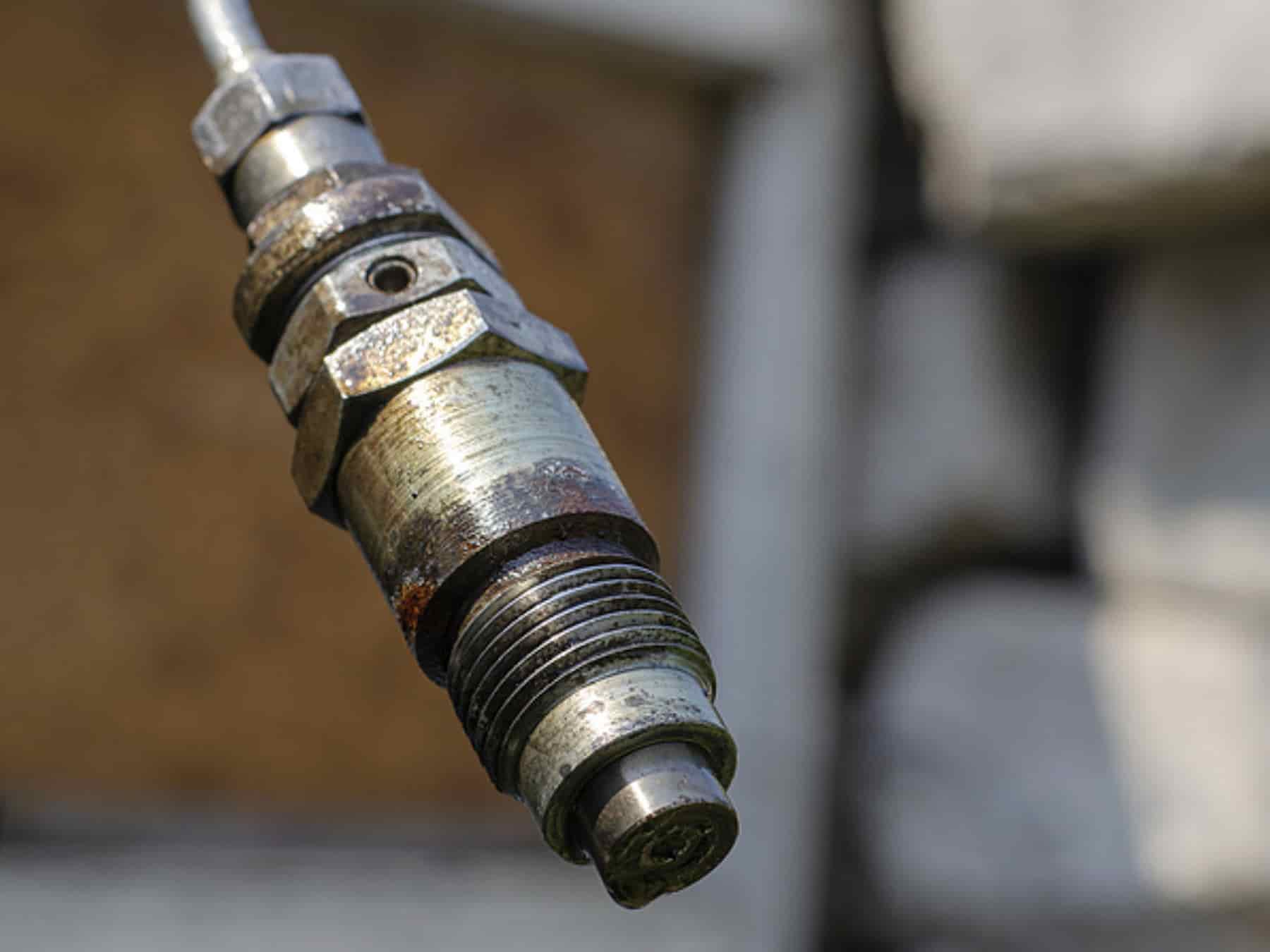 10 Signs Of A Bad Fuel Injector 1200x900 1