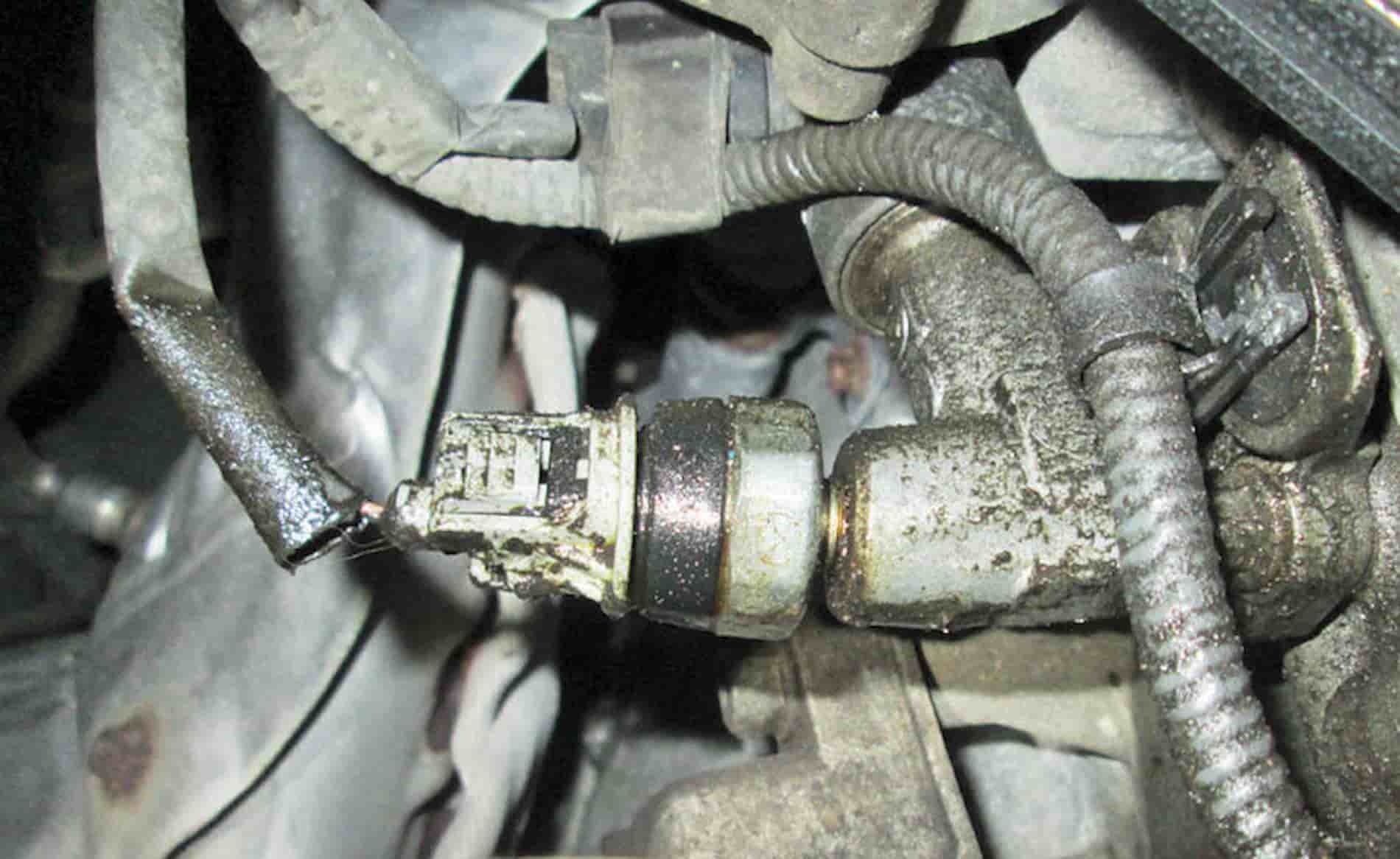 leaking oil pressure sensor