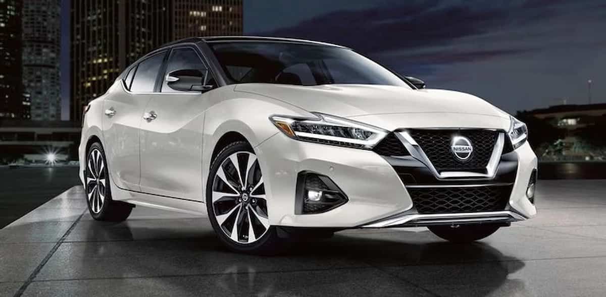 2022 white nissan maxima front right view