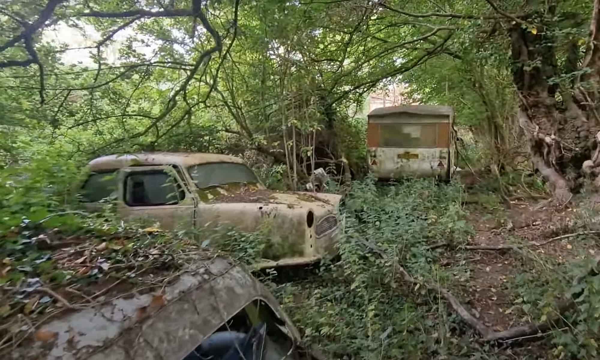 abandoned mysterious farmhouse has a massive classic car graveyard 197327 1