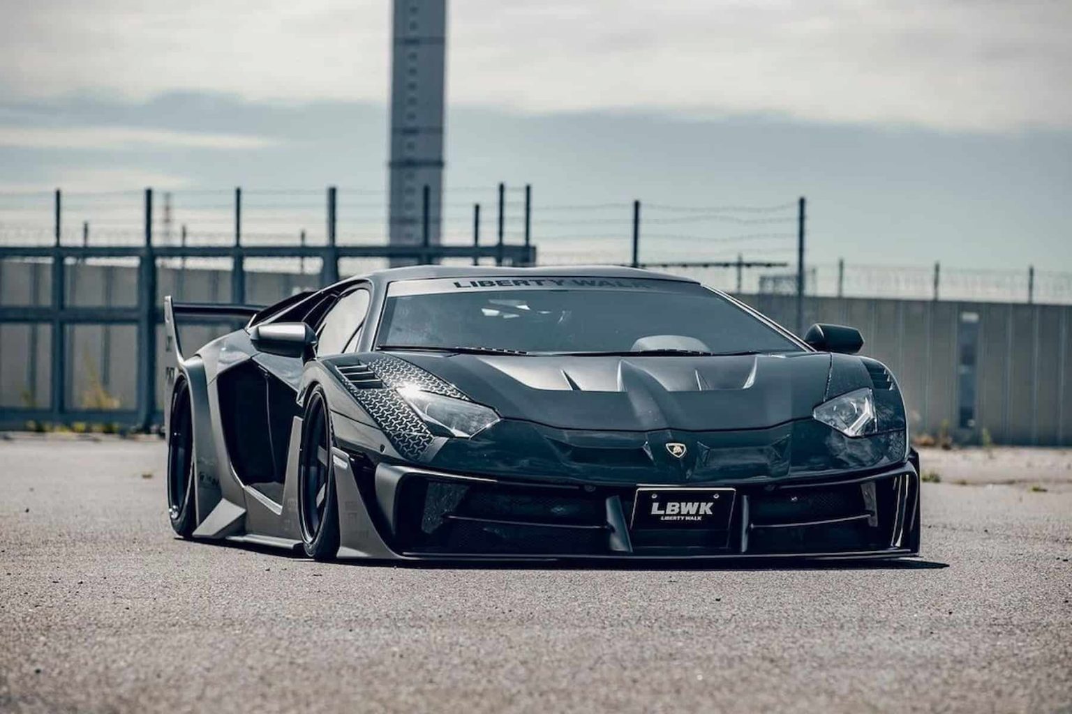 Lamborghini Aventador lb Performance