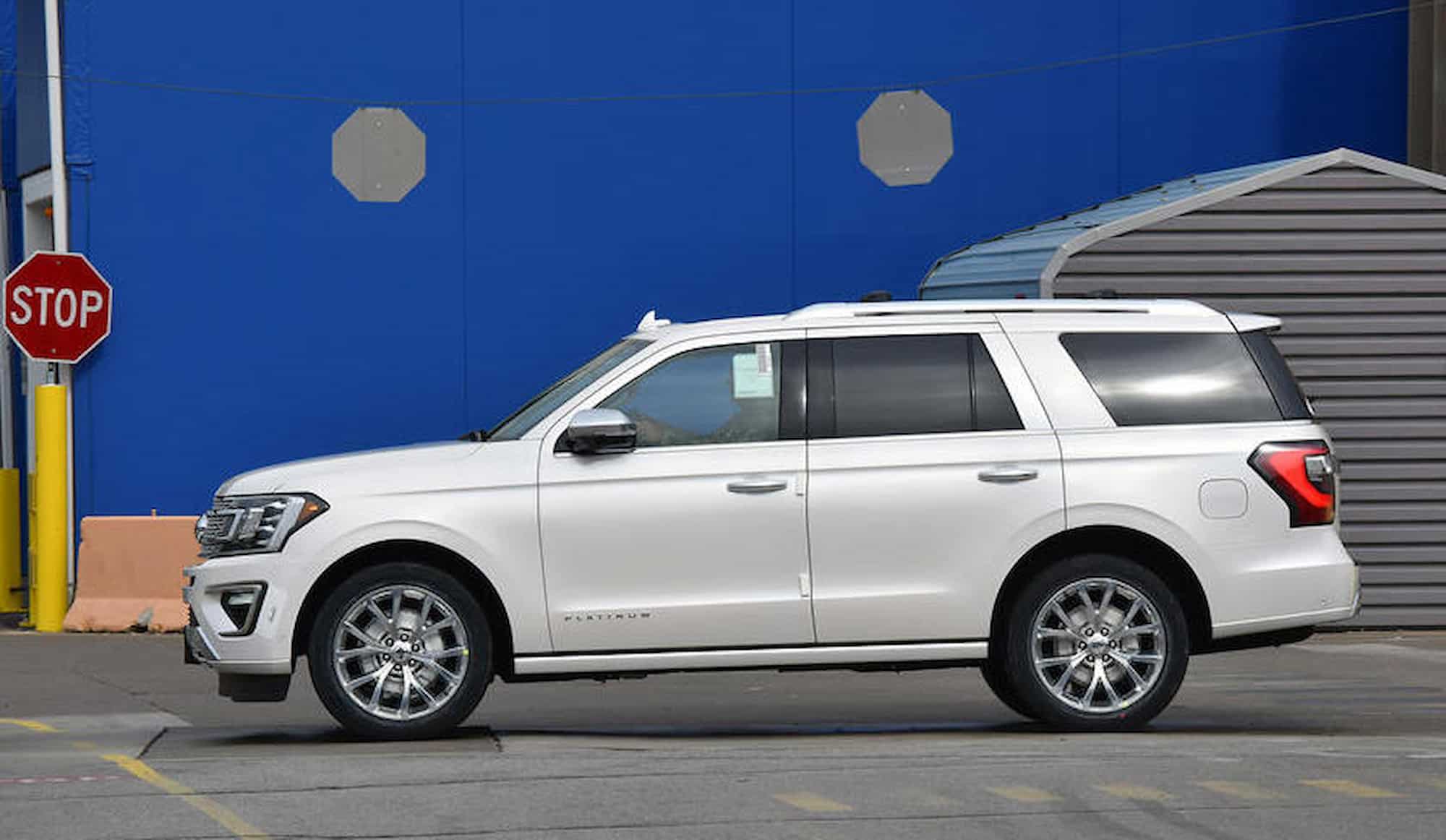 2019 ford expedition side view carbuzz 535413