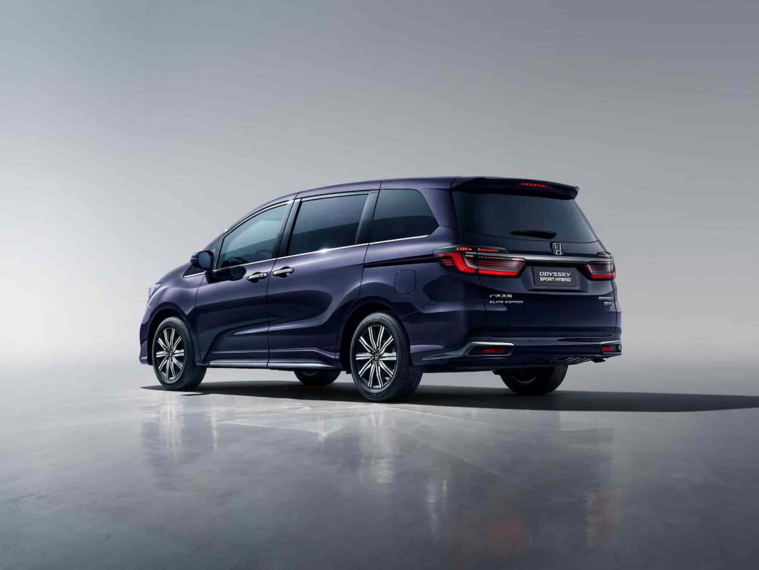 Hyundai 7 местный Odyssey