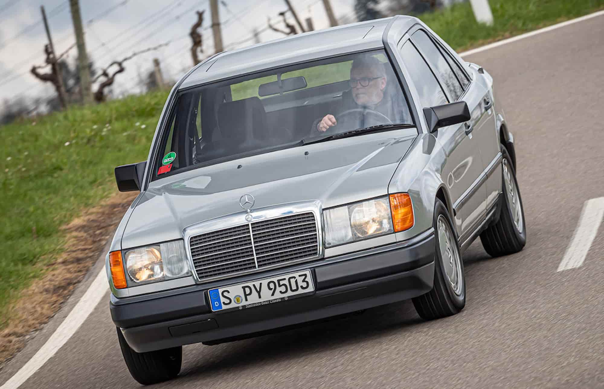 coches fiables indestructibles mercedes w124
