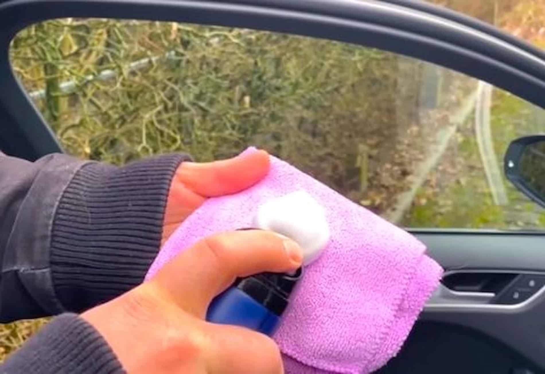 car windscreen shaving foam 5054046