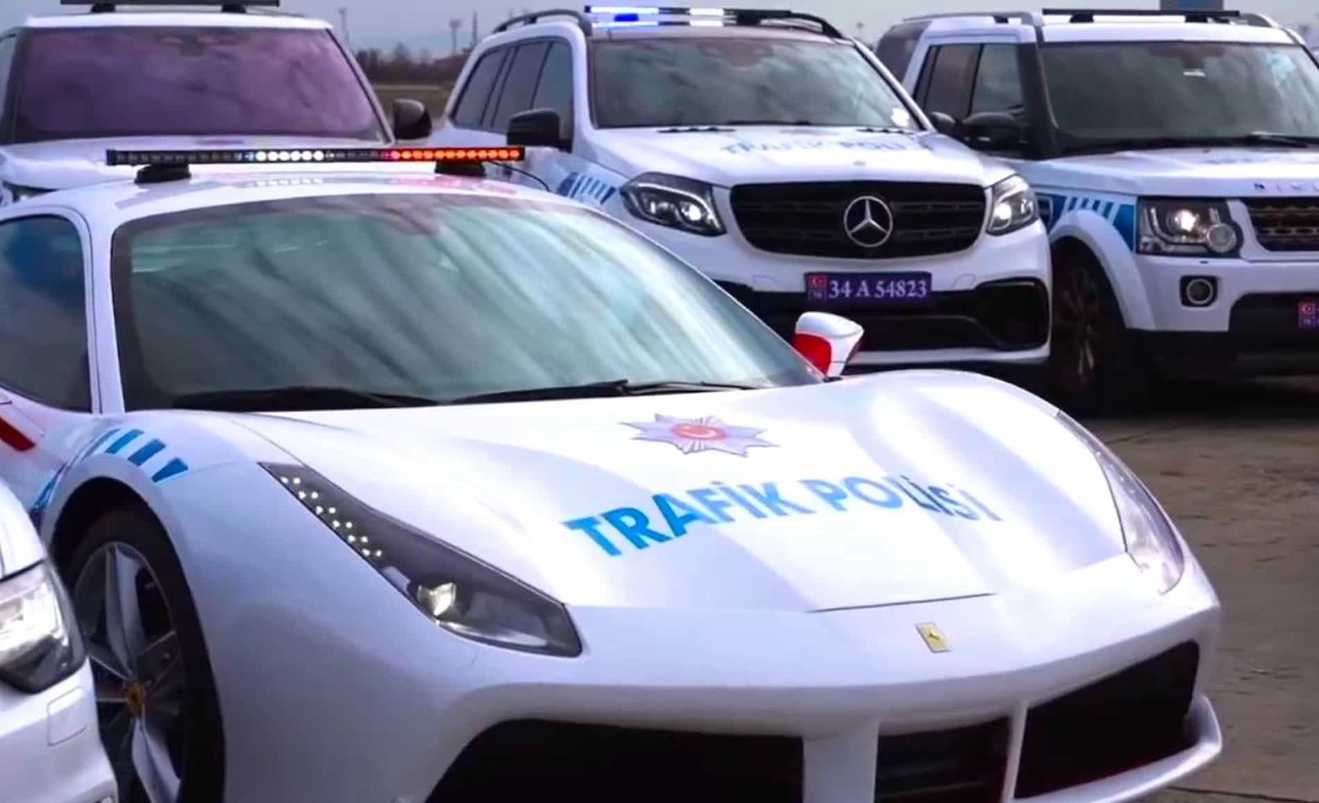 coches policia turca