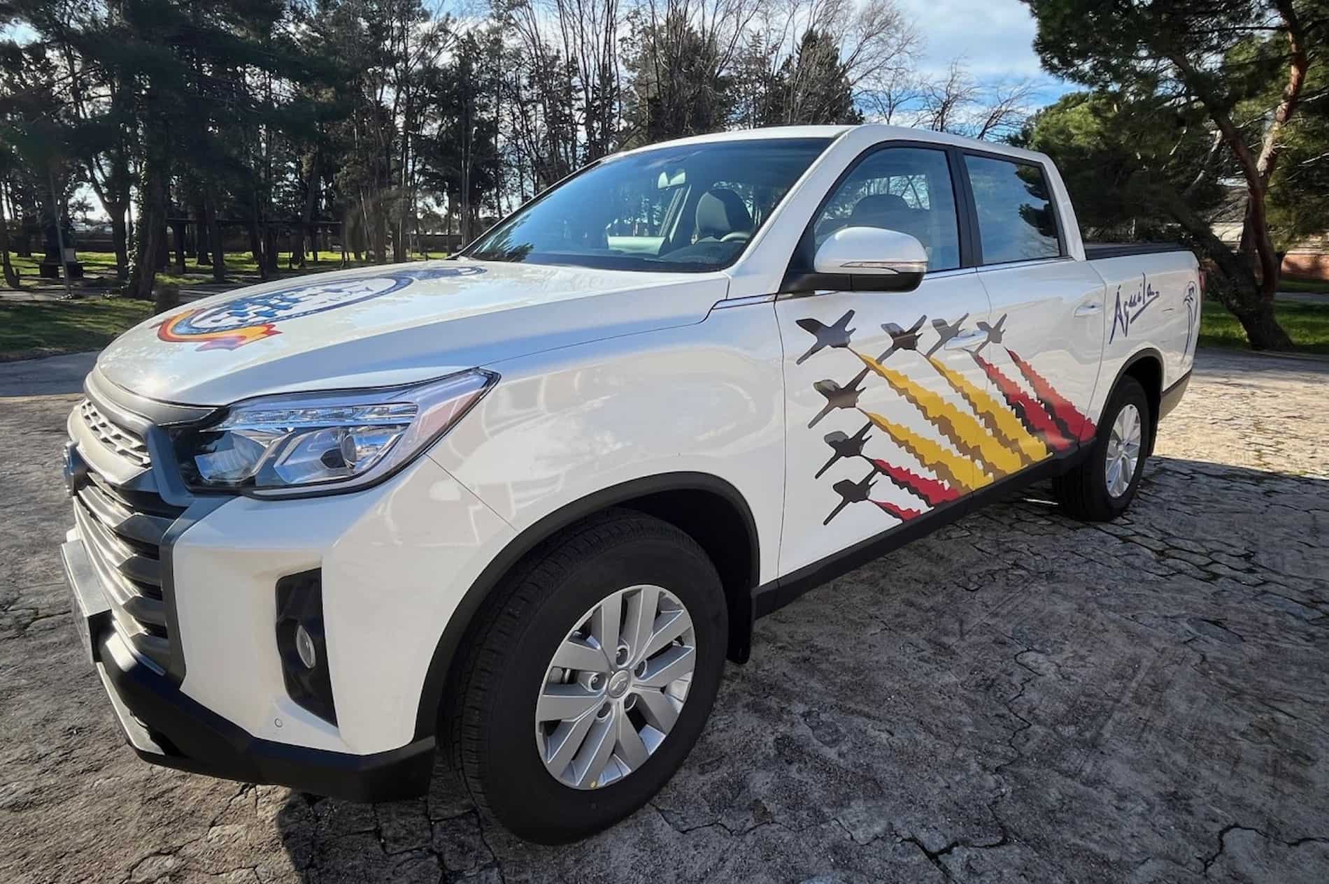 ssangyong musso sports ejercitio aire patrulla aguila