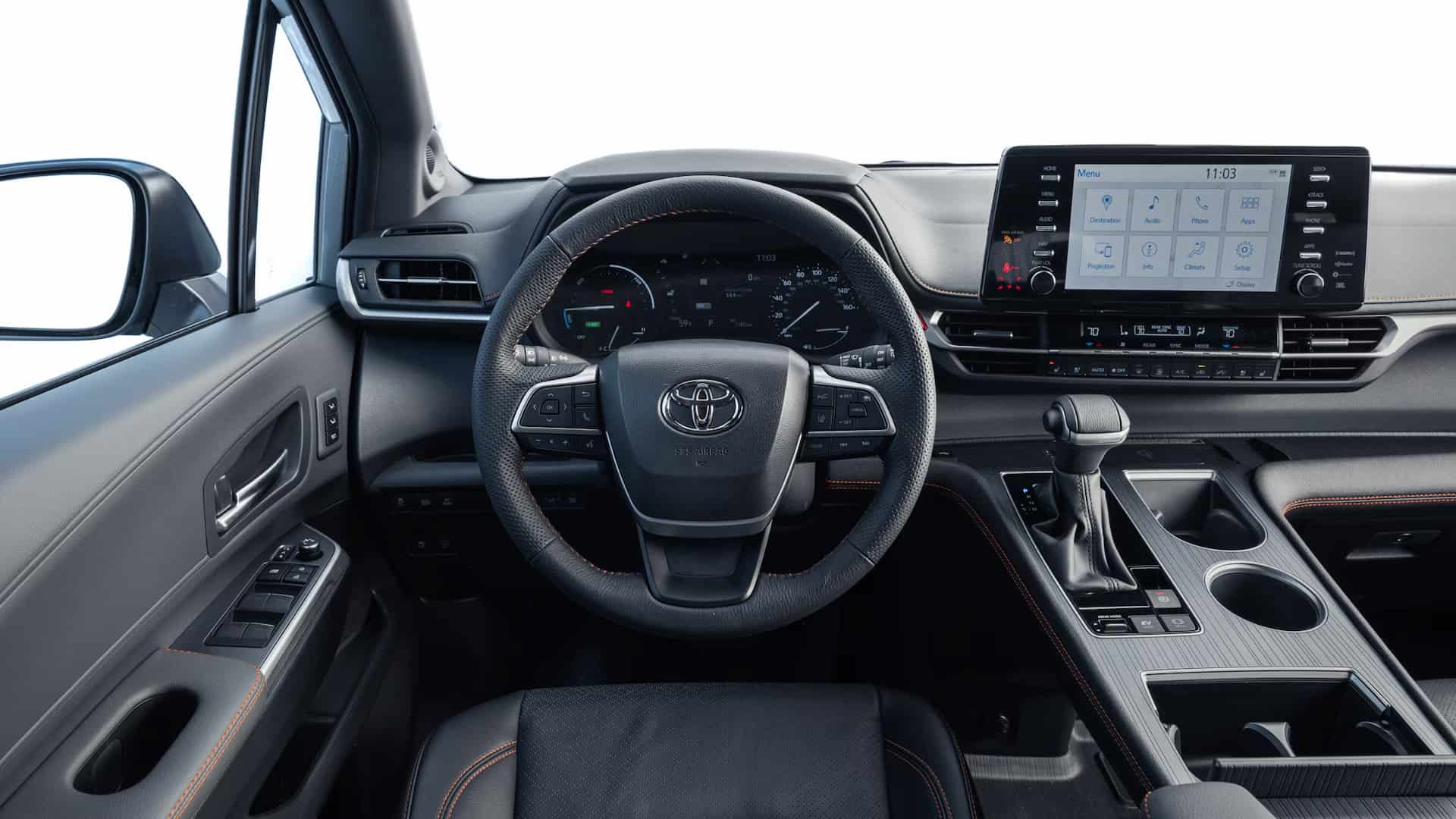 005 2024 Toyota Sienna XSE Hybrid Interior