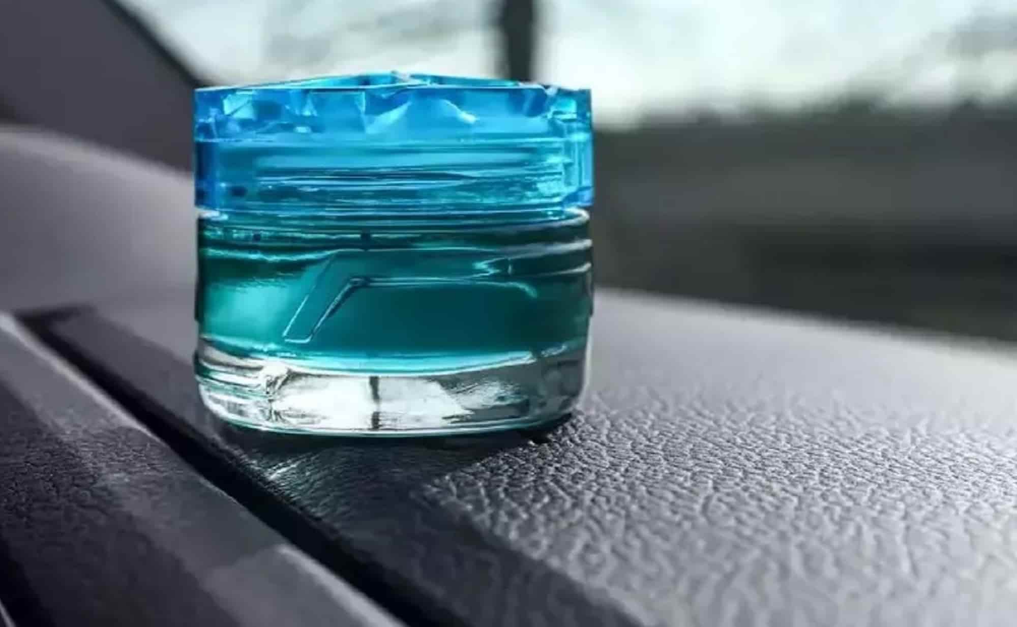 car perfume air freshener plastic bottle 1