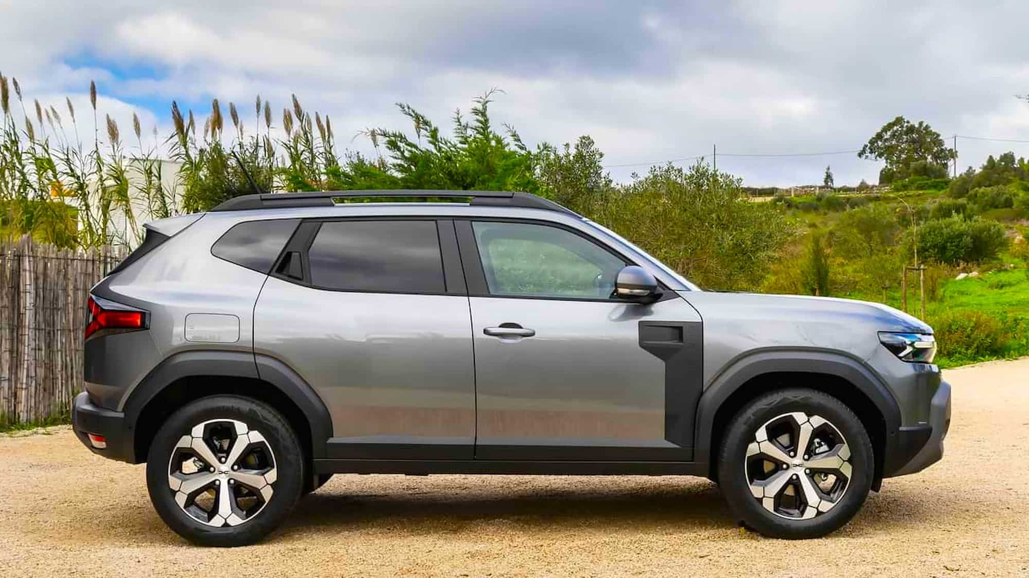 dacia duster journey 2024 1