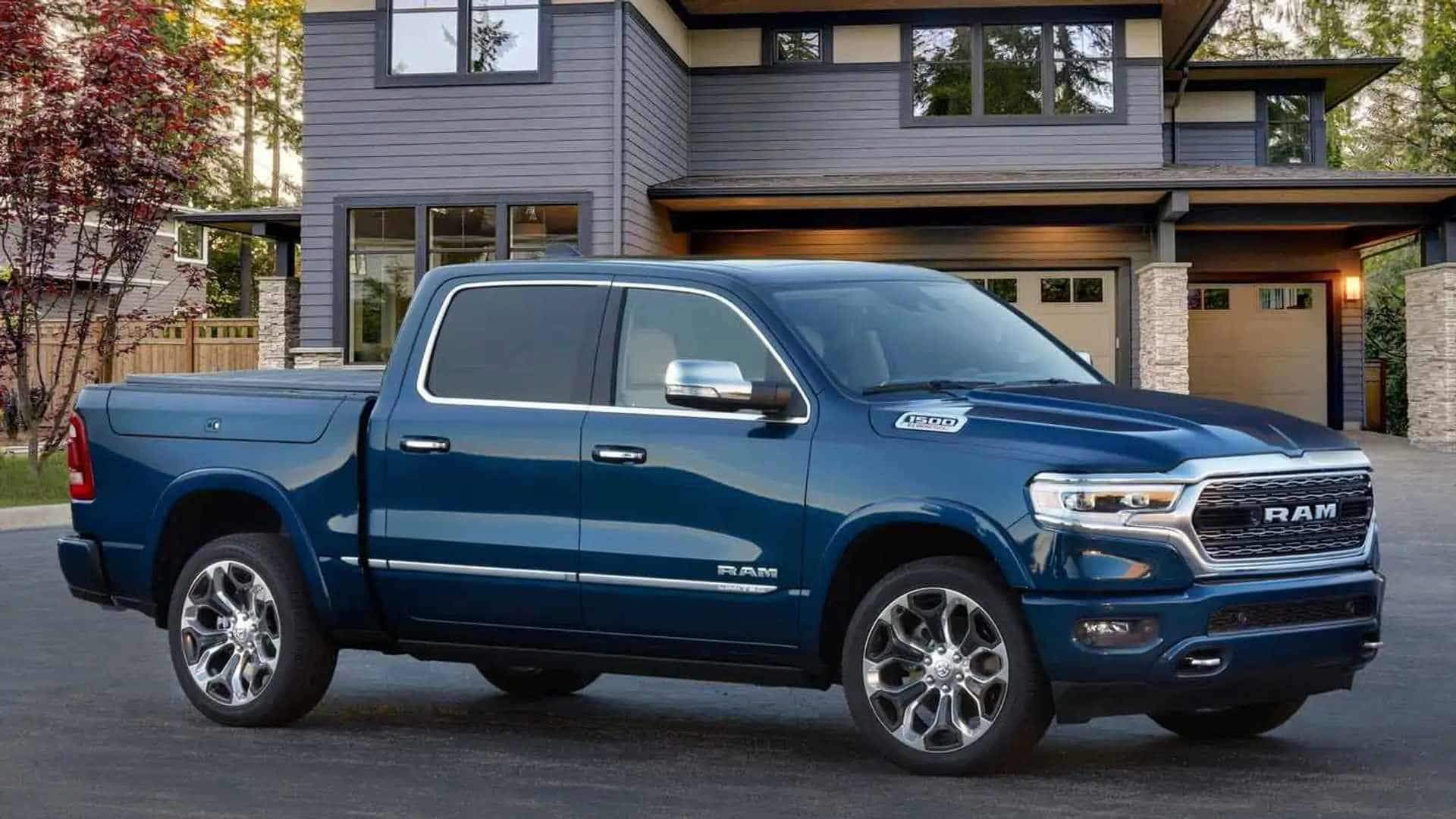 2022 ram 1500 limited 10th anniversary edition side view 2