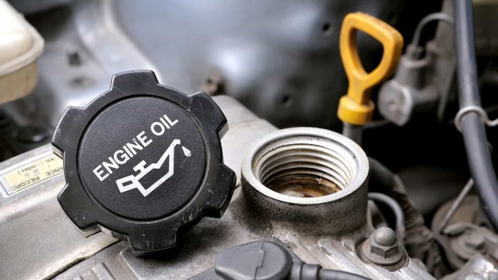 engine oil change Cropped e1482301734694 1