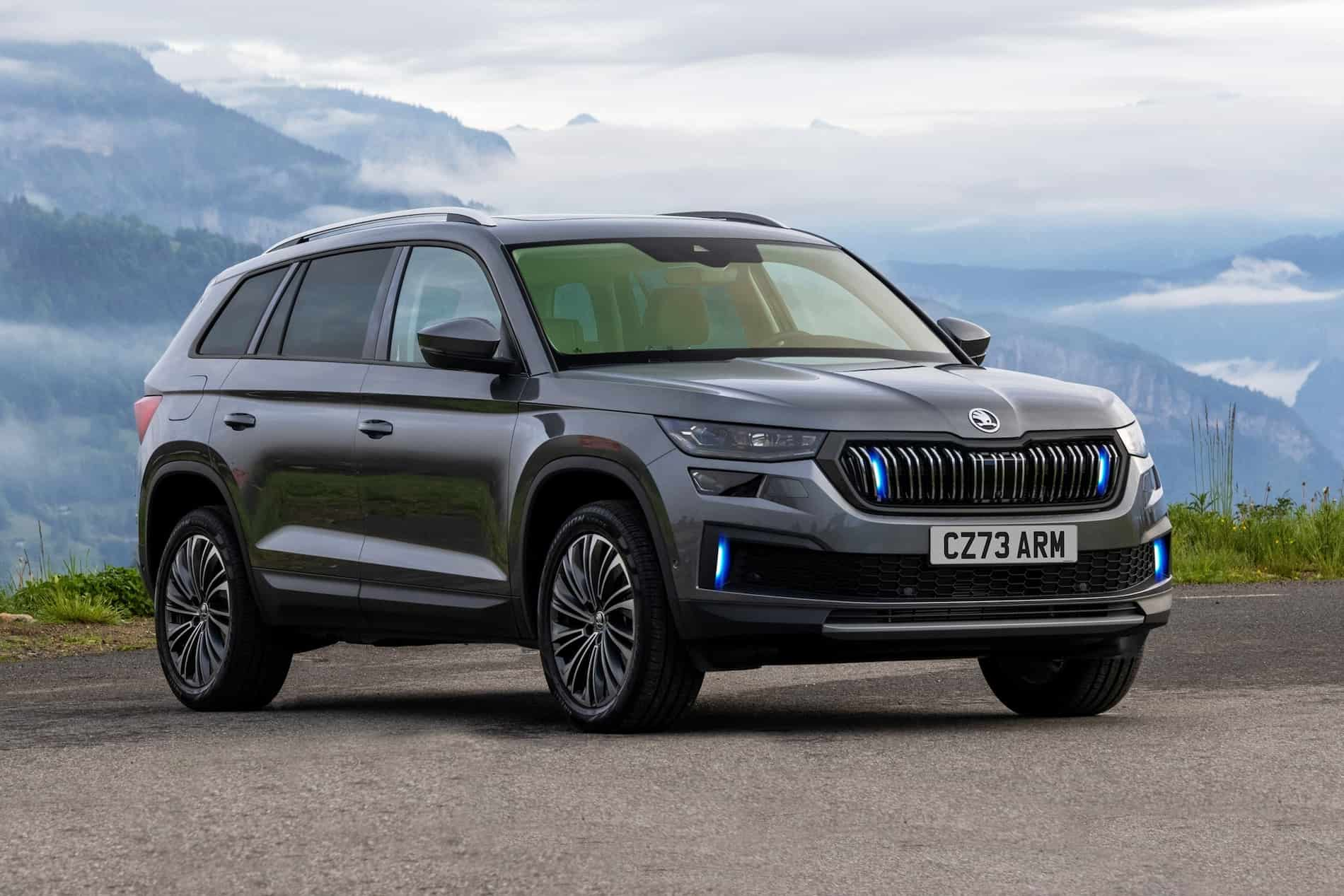 first gen skoda kodiaq wants back into the spotlight with inconspicuous superhero vibes 240313 1 1