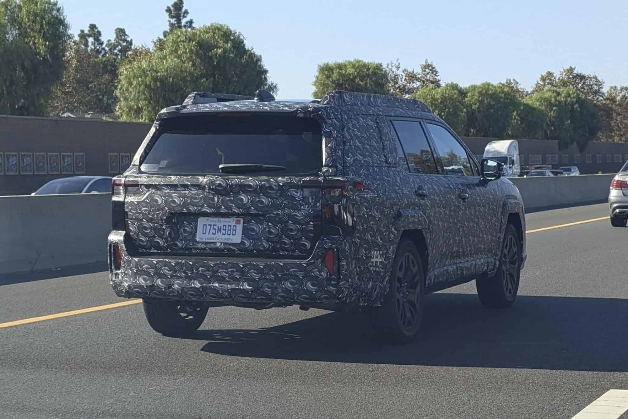 2026 Subaru Outback rear 2