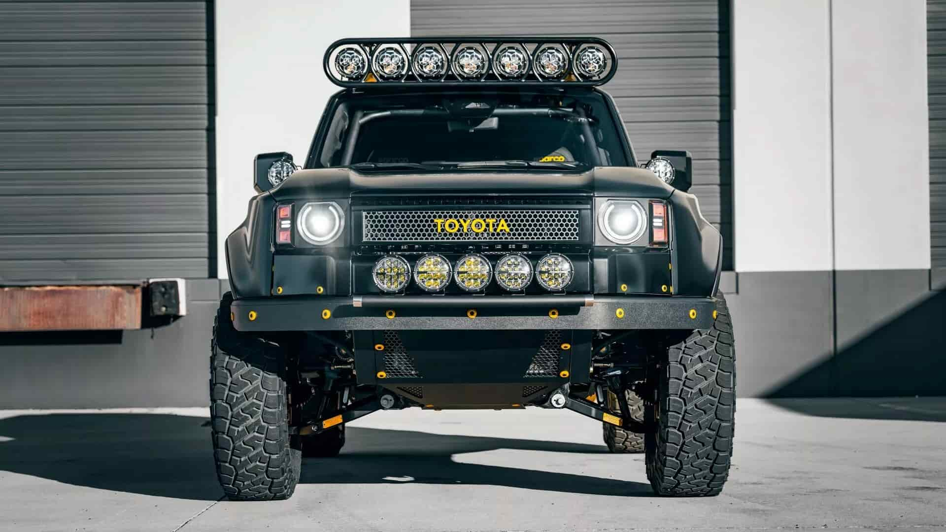 Toyota Land Cruiser Baja 5