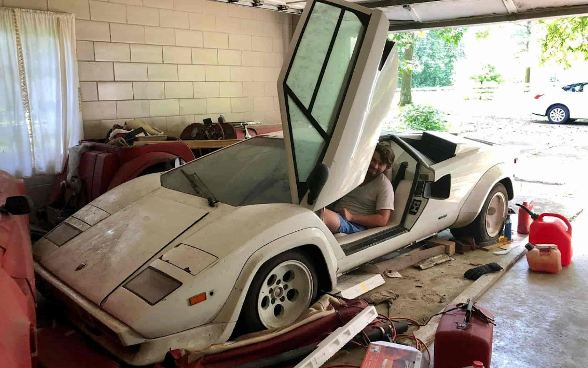 grandma hides a lambo and a ferrari in her garage both parked for 20 years 242294 1 1