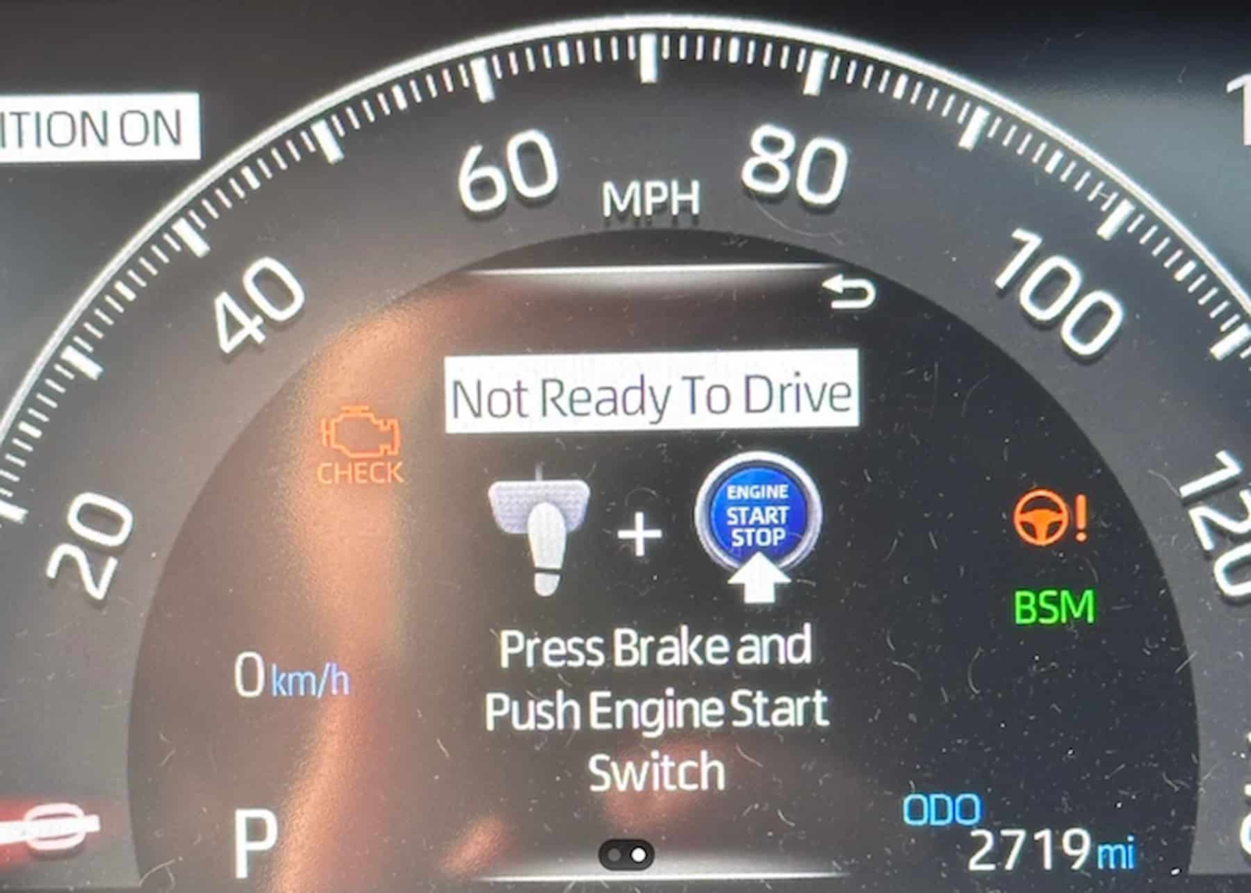 В почти новых Toyota RAV4 без причины глохнут двигатели: дилеры не знают, в чем проблема 6 2 2