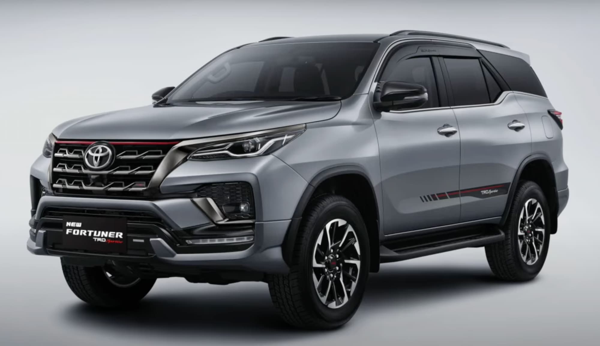 Большой рамный внедорожник Toyota для охотников и рыбаков хочет стать похожим на Crown 6 Снимок экрана 2025 05 08 в 15.21.03