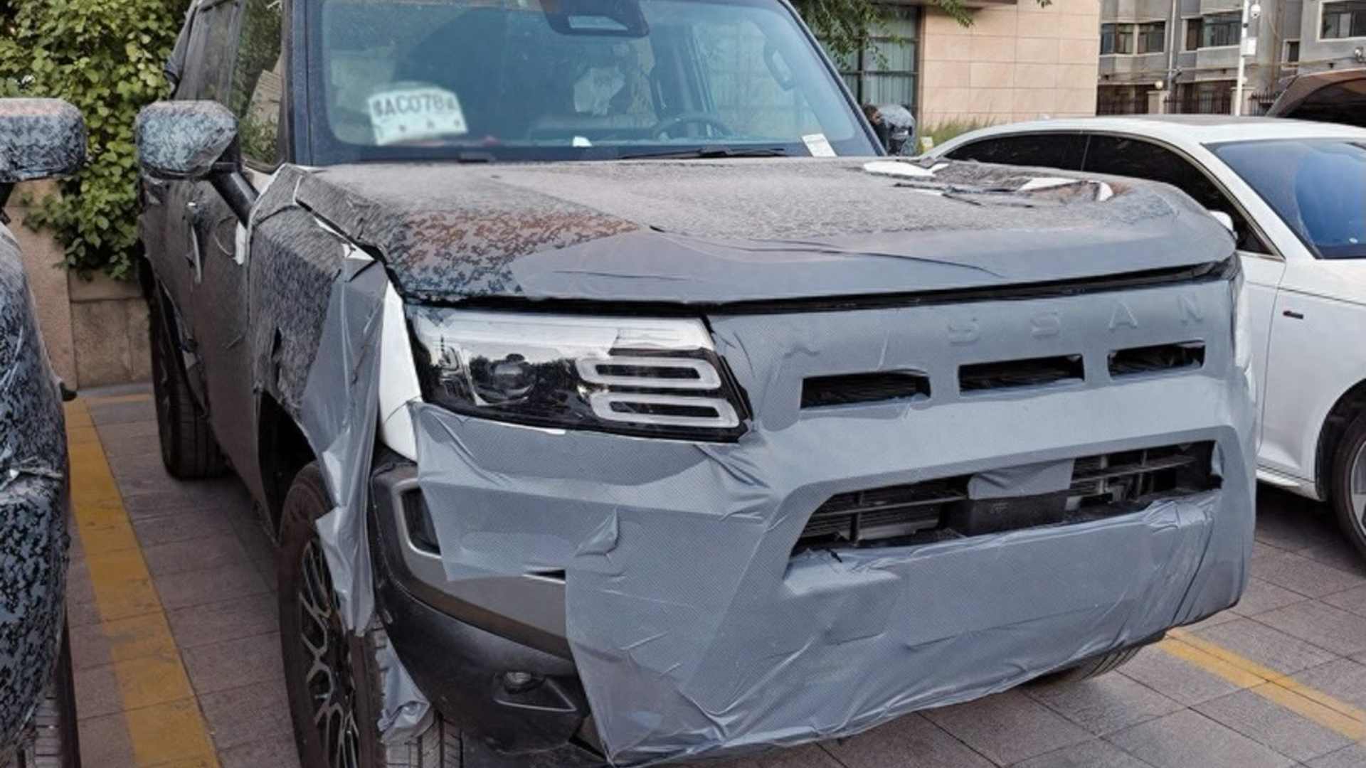 Серийный Nissan Terrano впервые показал себя на дорожных тестах