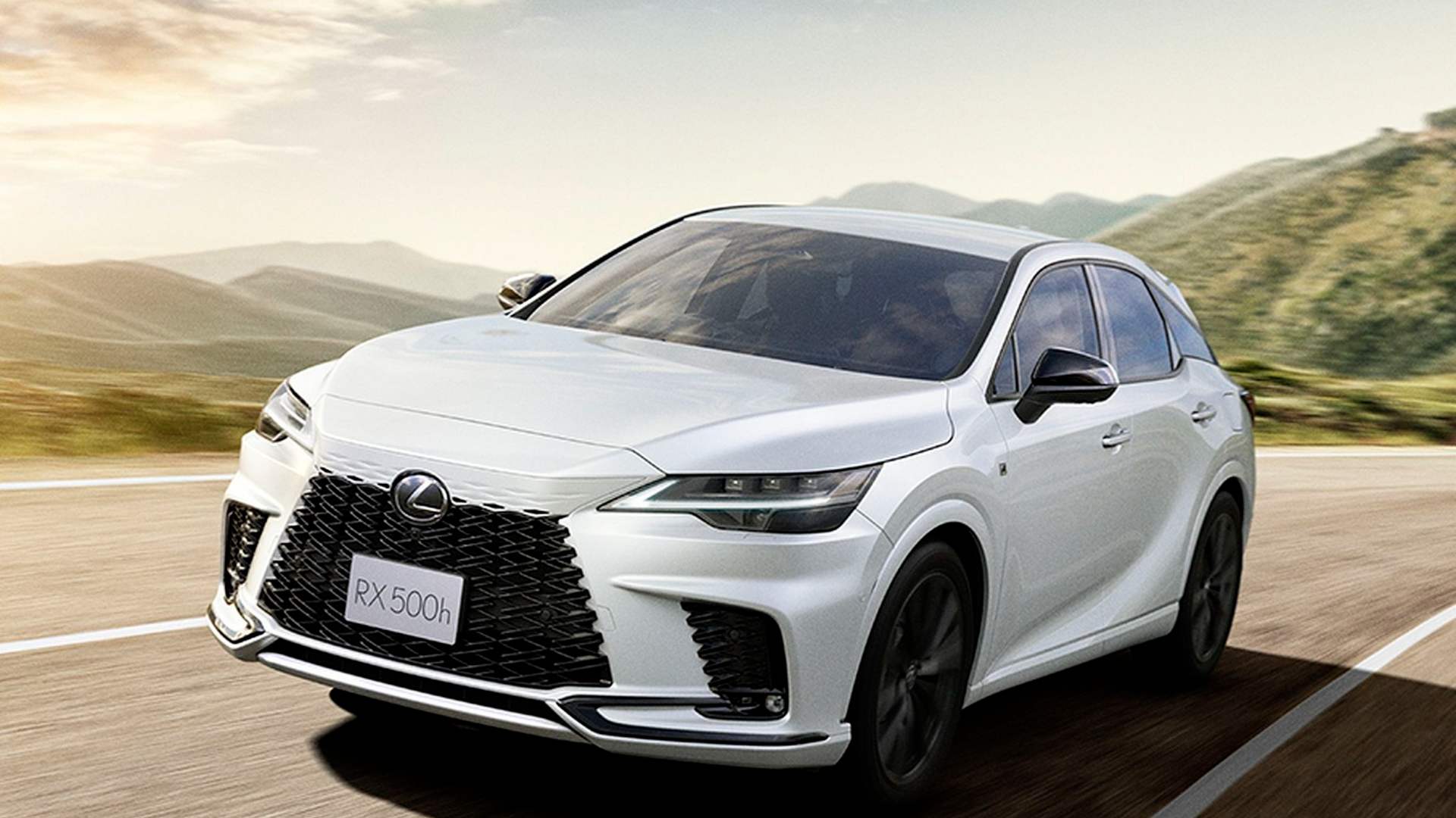 Кроссовер Lexus RX получил доработанное шасси и новое оснащение