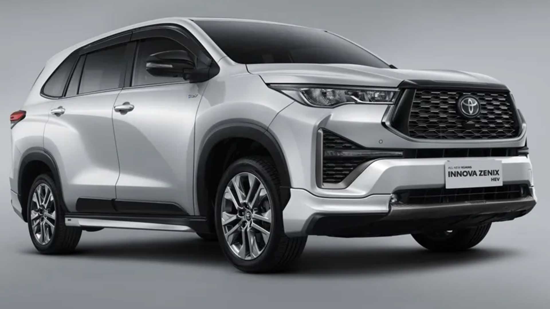 Бюджетный 7-местный минивэн Toyota готовят к обновлению 1 Бюджетный 7-местный минивэн Toyota готовят к обновлению