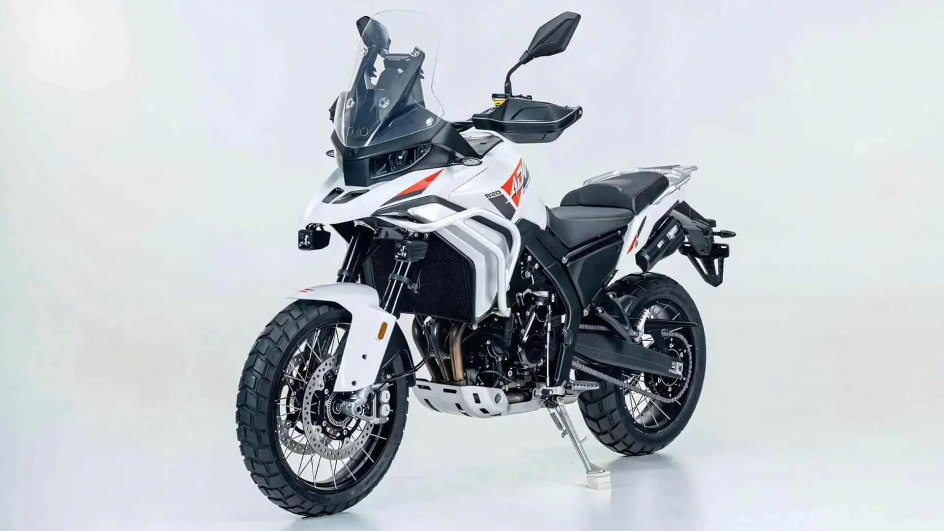 Новый китайский мотоцикл ZXMoto 820X: 3-цилиндровый мотор на 116 л.с. и цена в 600 тысяч рублей