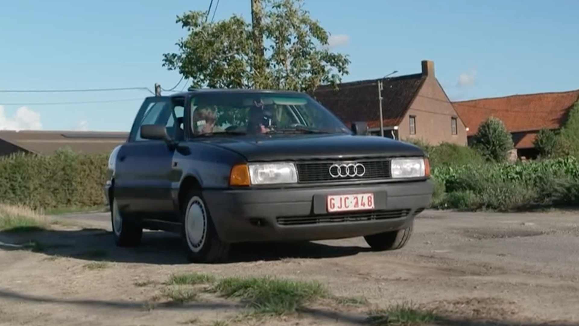 Audi 80 прошел почти миллион километров с оригинальным двигателем
