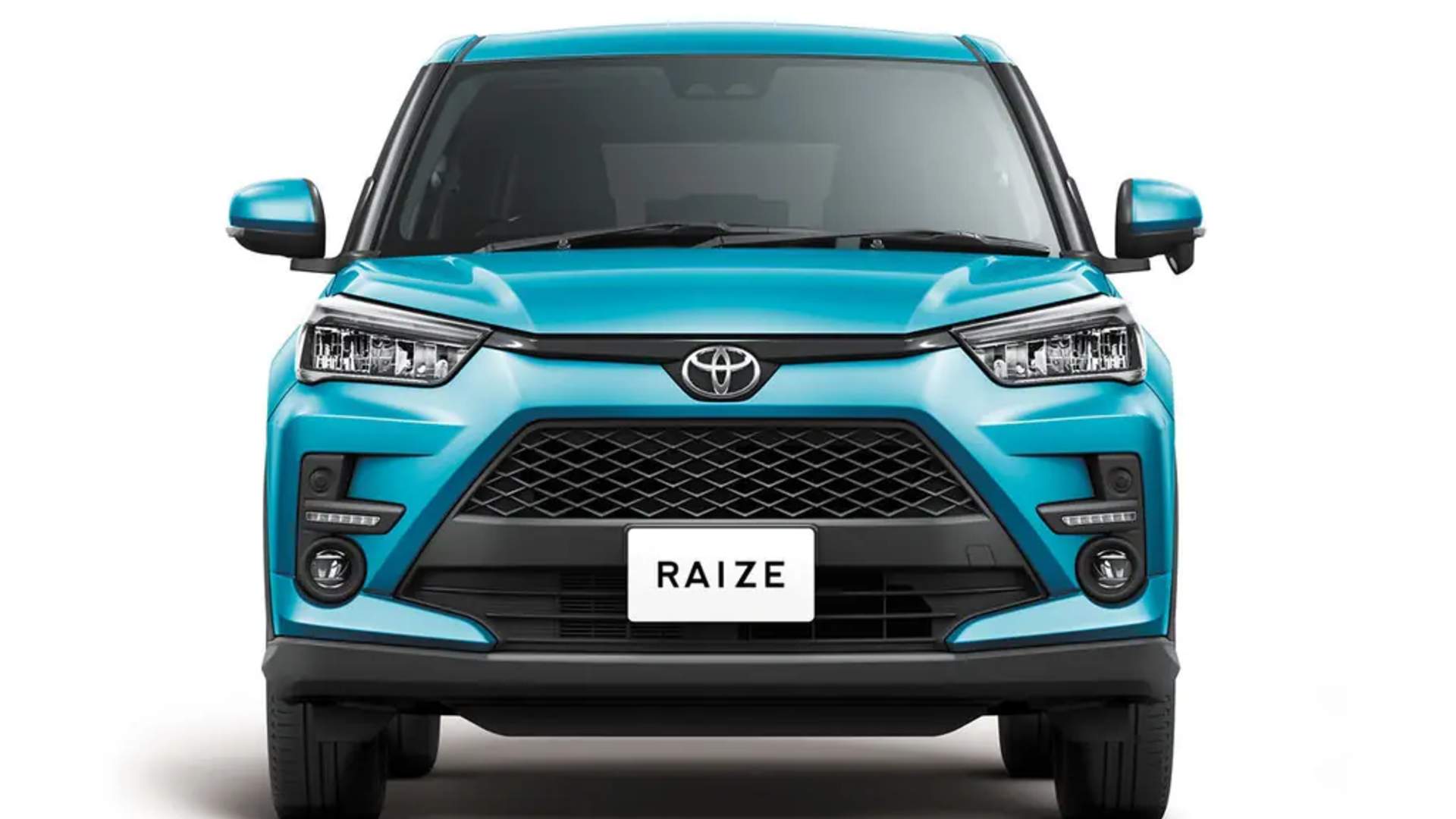 Бюджетный кроссовер Toyota длиной менее 4 метров готовят к мини-рестайлингу