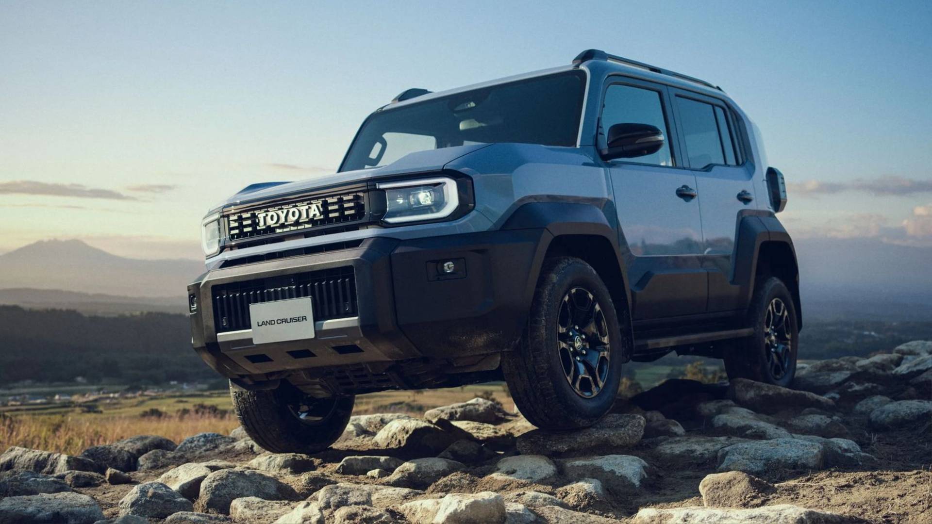 В Японии «разобрали» двигатель нового Toyota Land Cruiser FJ: маломощный, но ресурсный