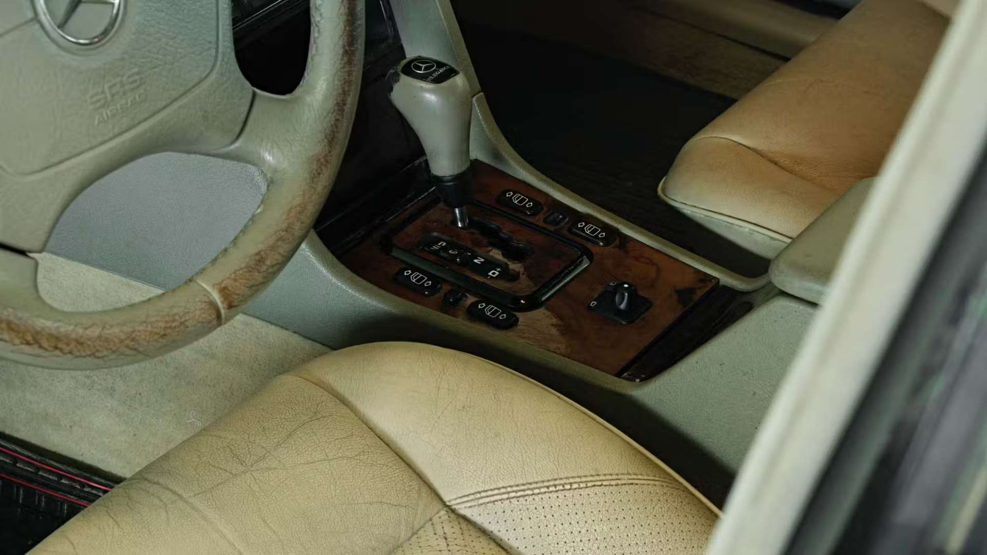 Mercedes C 230 Kompressor чемпиона Формулы 1 Ники Лауды продадут на аукционе по доступной цене