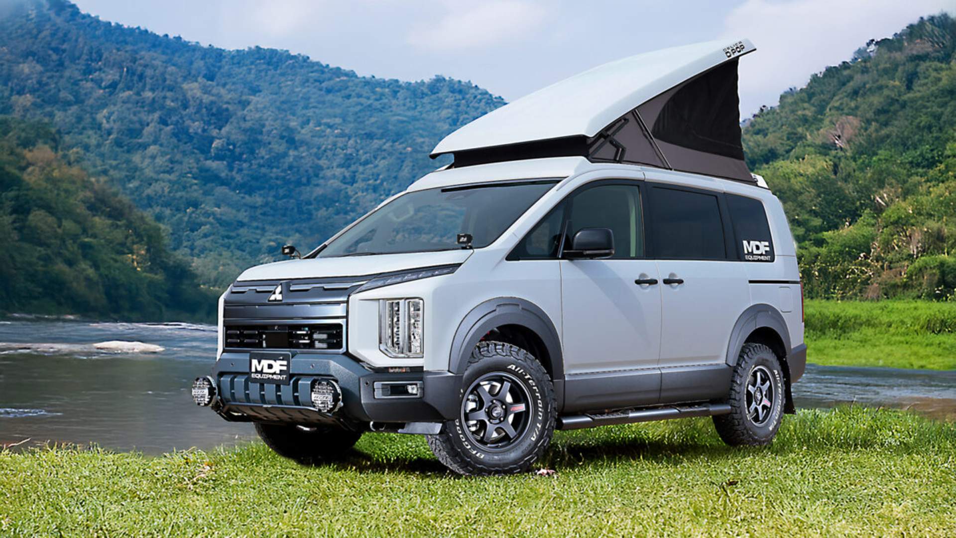 В Японии показали спецверсию Mitsubishi Delica D:5 для ночевок всей семьей