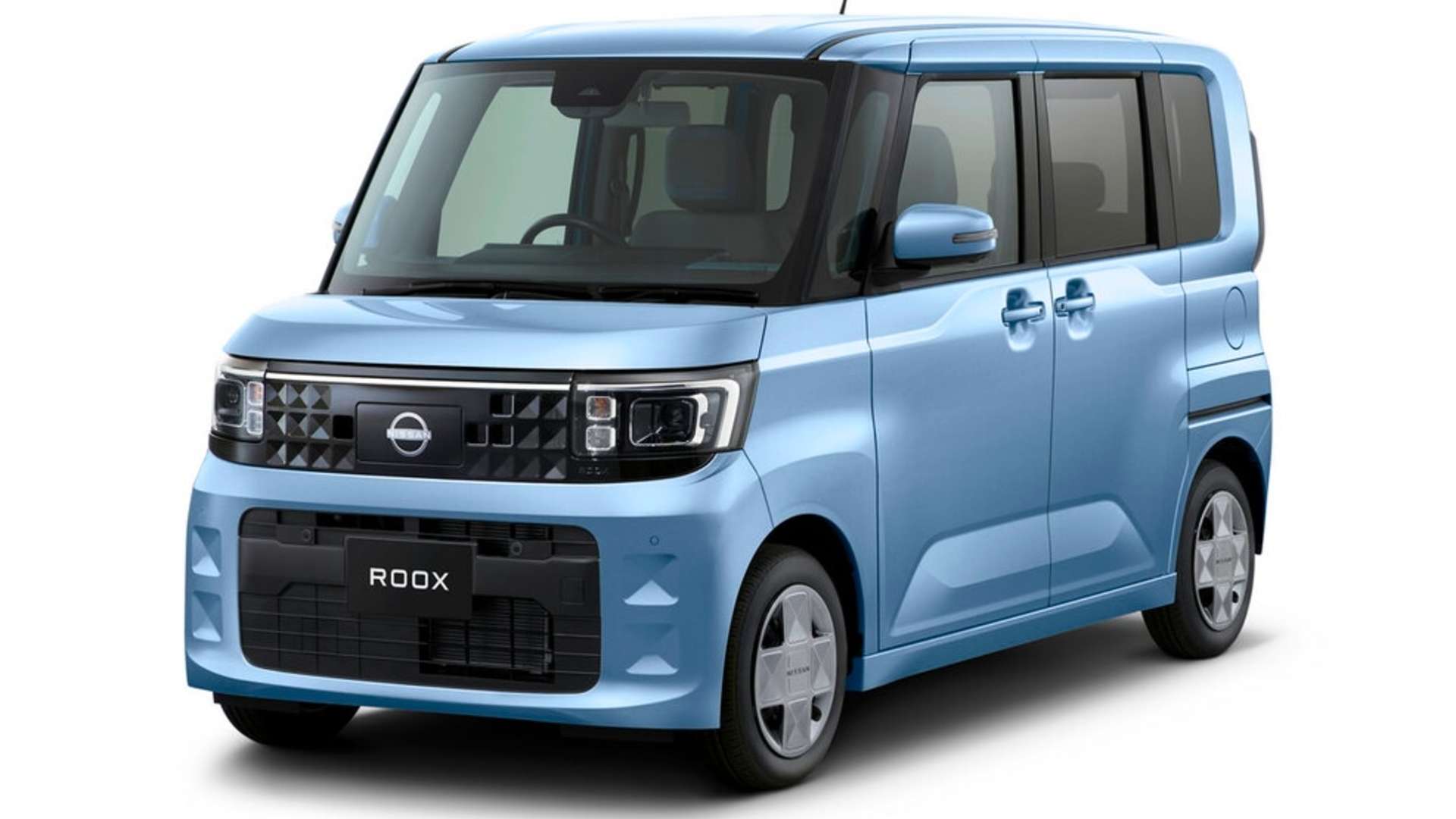 В России продают недорогой маленький Nissan: он разгоняется до 130 км/ч и вмещает четырех взрослых 1 В России продают недорогой маленький Nissan: он разгоняется до 130 км/ч и вмещает четырех взрослых