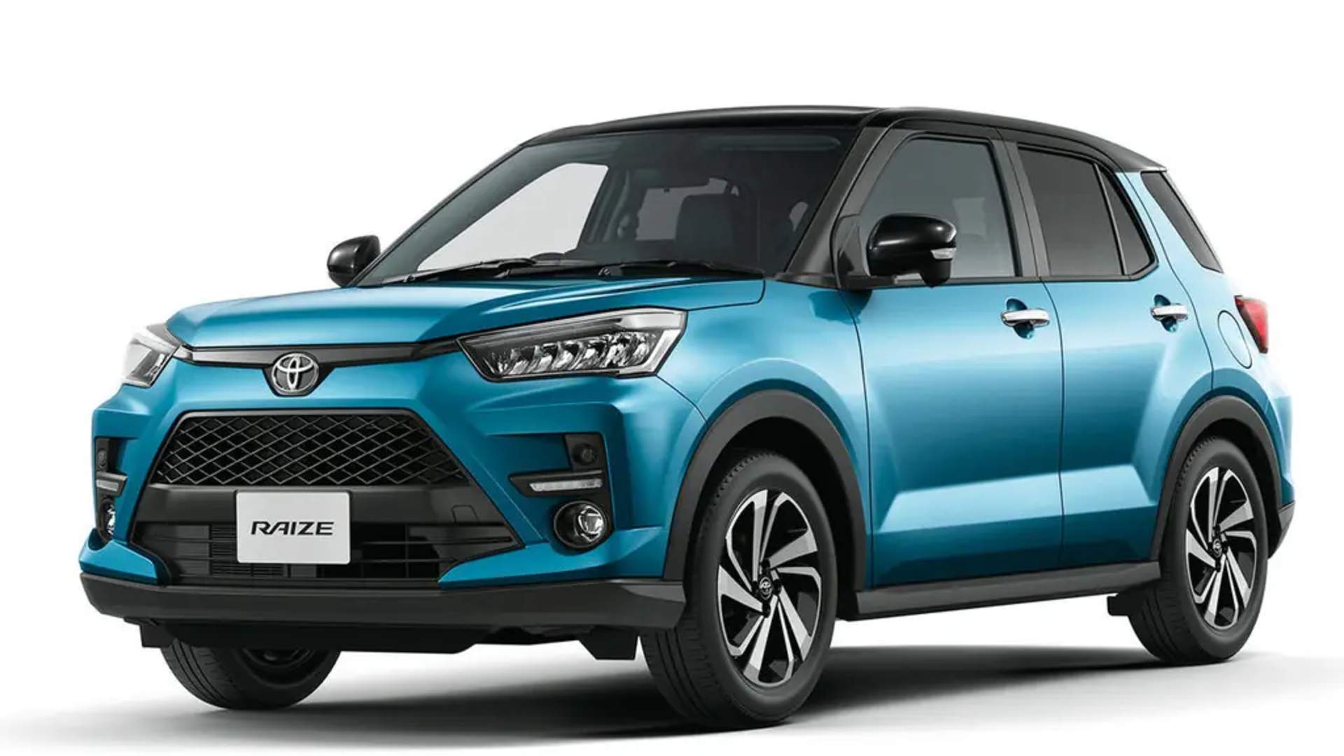 Бюджетный кроссовер Toyota длиной менее 4 метров готовят к мини-рестайлингу