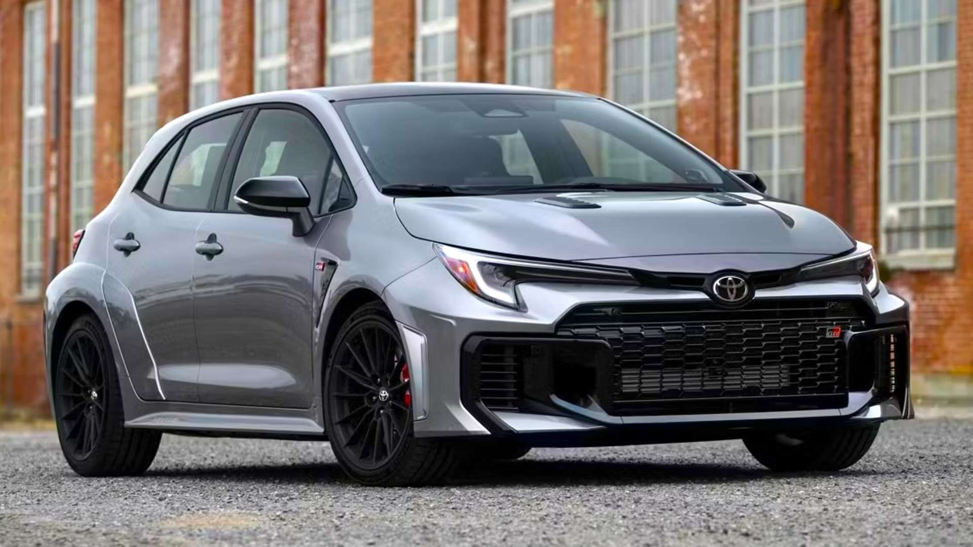 В Россию везут 304-сильную Toyota GR Corolla: известна цена 1 В Россию везут 304-сильную Toyota GR Corolla: известна цена