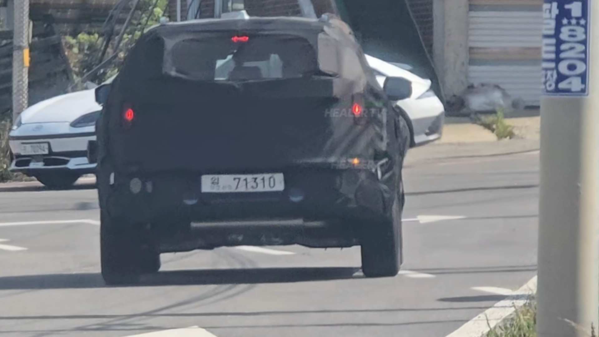Kia Sportage шестого поколения показали на первом изображении 2 Kia Sportage шестого поколения показали на первом изображении